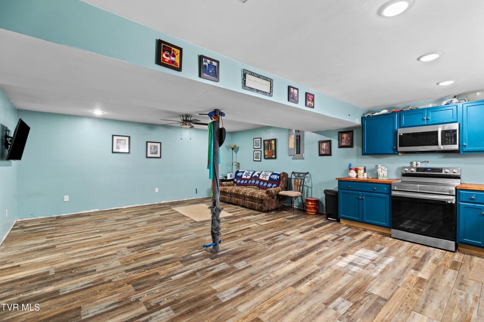 Photo #24: 4146 Leslie Drive