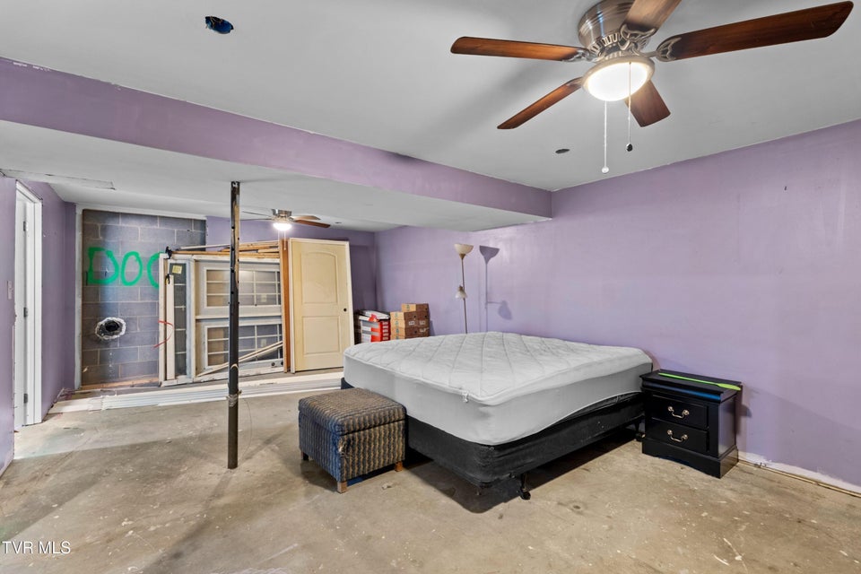 Photo #29: 4146 Leslie Drive