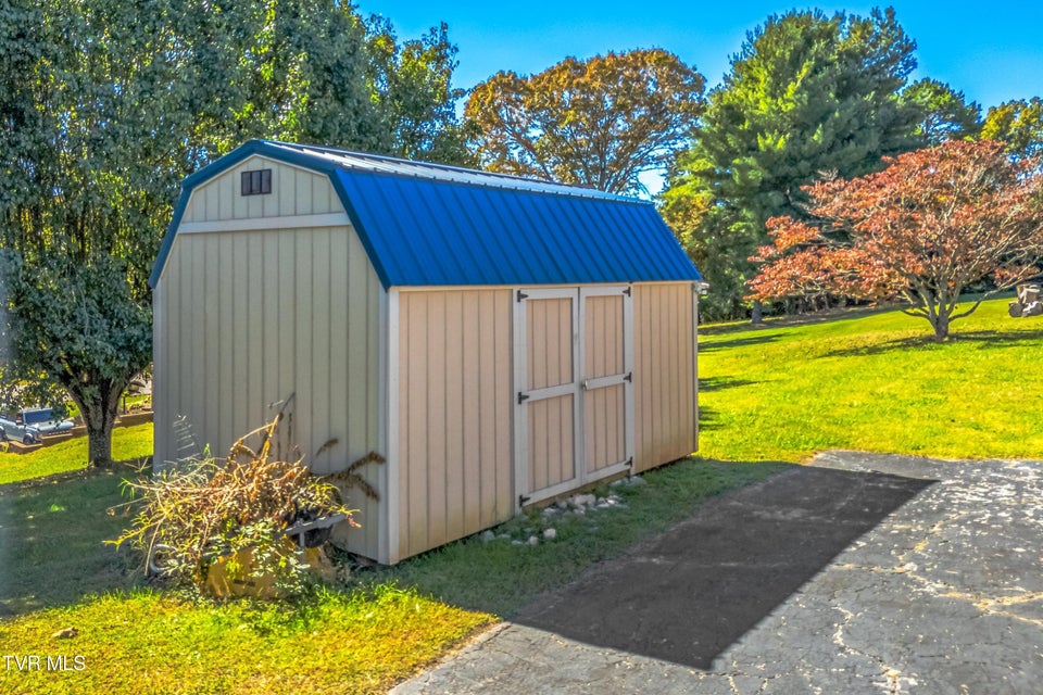 Photo #38: 4146 Leslie Drive