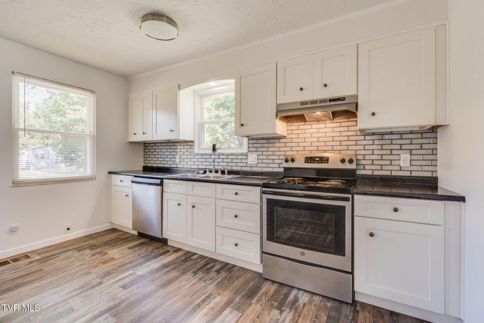 Photo #9: 111 Poplar Drive