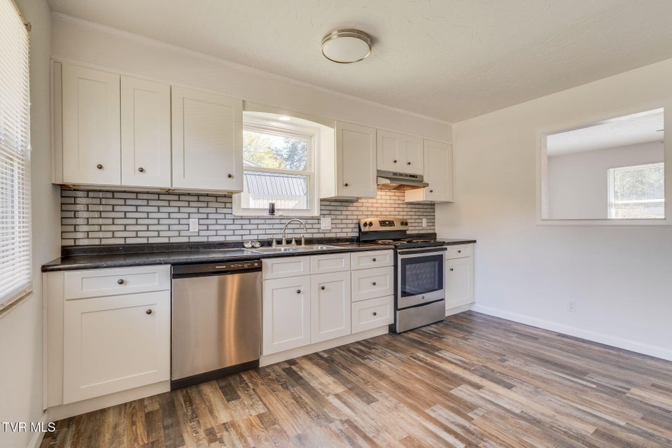 Photo #10: 111 Poplar Drive