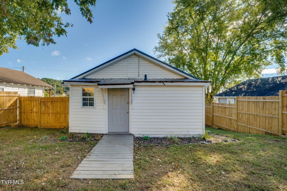 Photo #22: 1208 Riverside Avenue