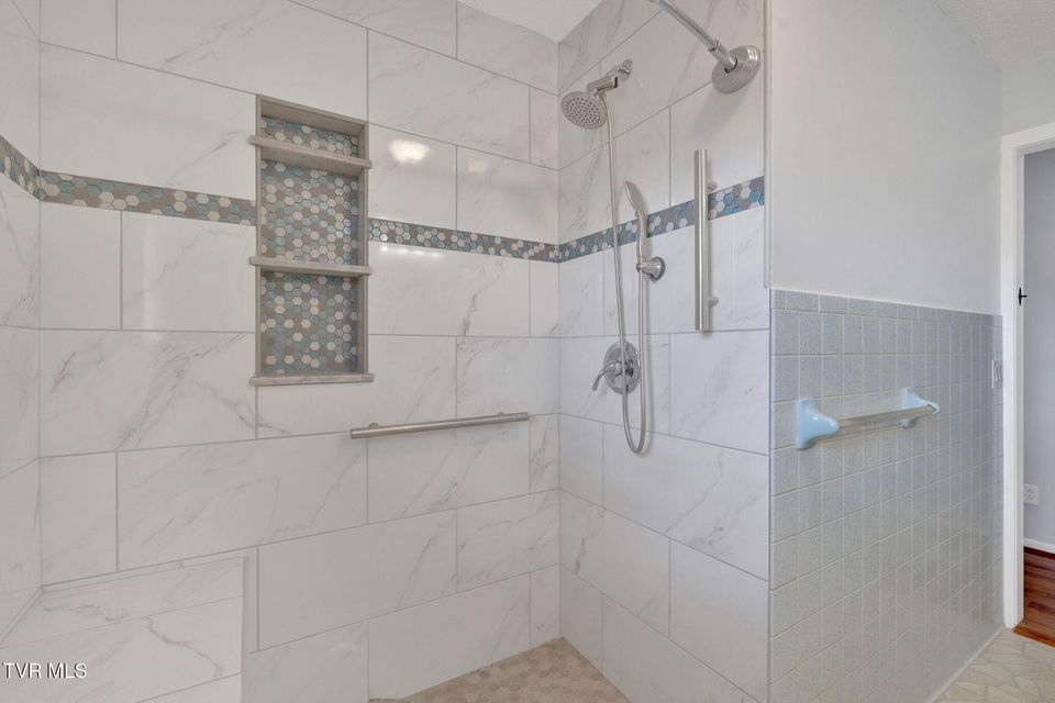 Photo #38: 3059 Hwy 107 