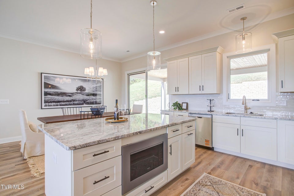 Photo #19: 77 Sunset Road