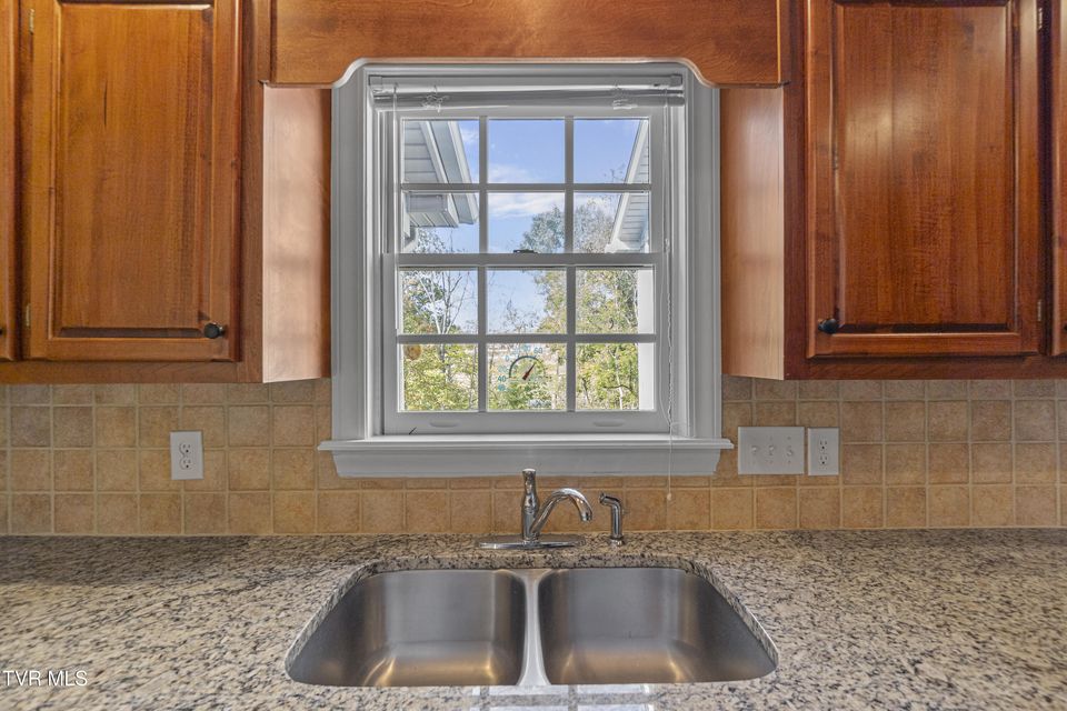 Photo #14: 102 Magnolia Drive