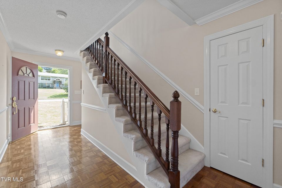 Photo #3: 102 Magnolia Drive