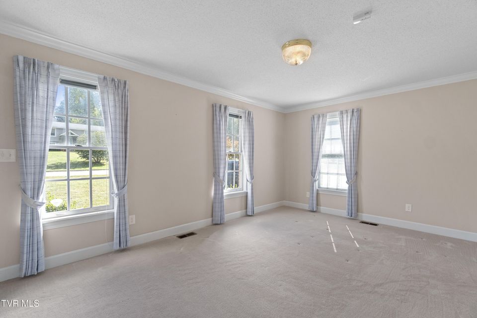 Photo #23: 102 Magnolia Drive