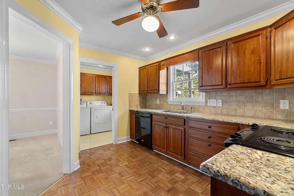 Photo #12: 102 Magnolia Drive