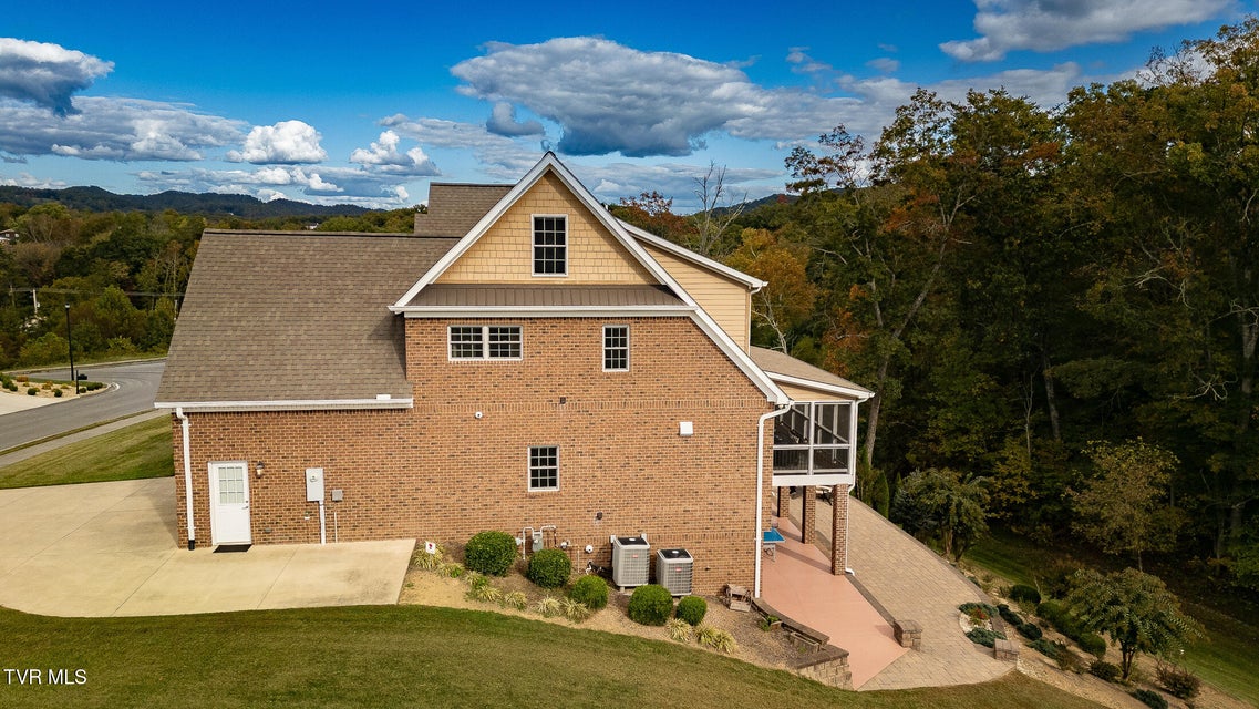 Photo #70: 5079 Rose Gardens Circle