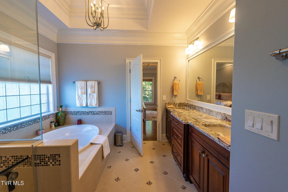 Photo #17: 5079 Rose Gardens Circle