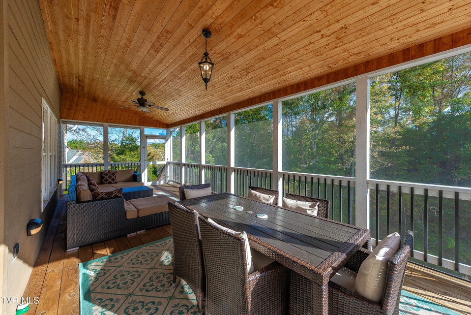 Photo #22: 5079 Rose Gardens Circle