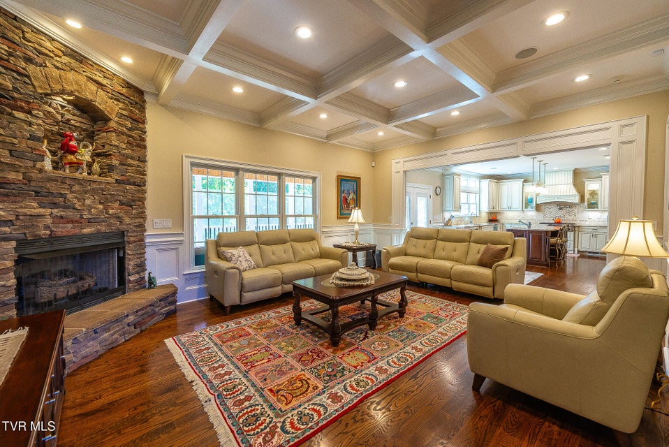 Photo #35: 5079 Rose Gardens Circle