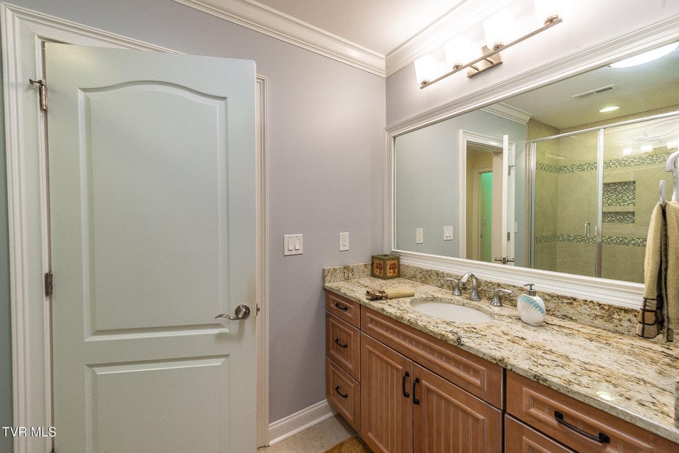 Photo #62: 5079 Rose Gardens Circle