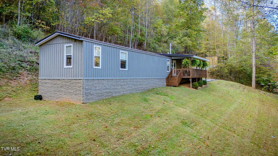 Photo #26: 483 Trotters Lane 