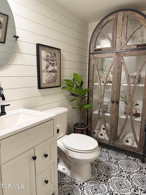 Photo #22: 483 Trotters Lane 