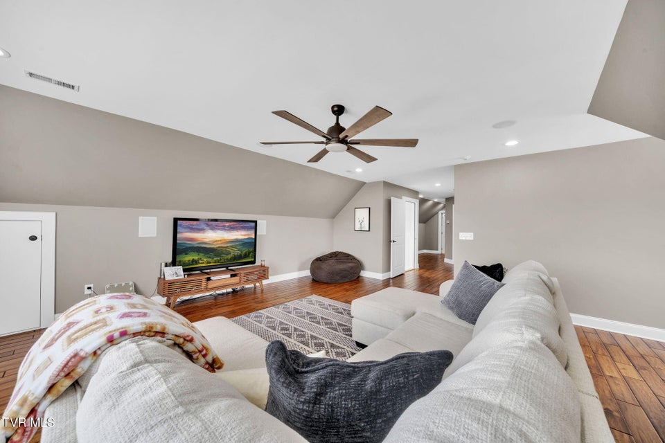 Photo #49: 2338 Edinburgh Channel Road