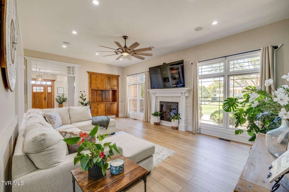 Photo #15: 2338 Edinburgh Channel Road