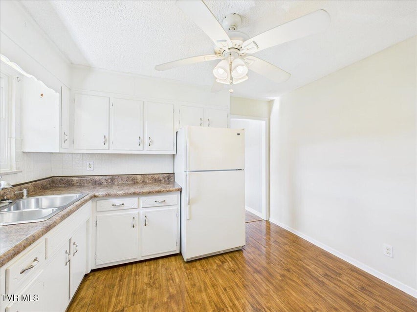 Photo #10: 161 Gardenia Drive