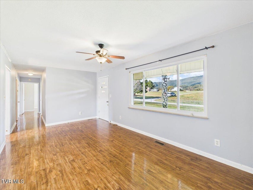 Photo #15: 161 Gardenia Drive