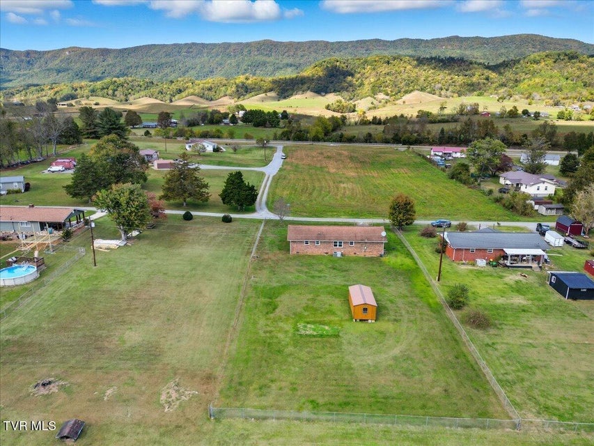 Photo #30: 161 Gardenia Drive