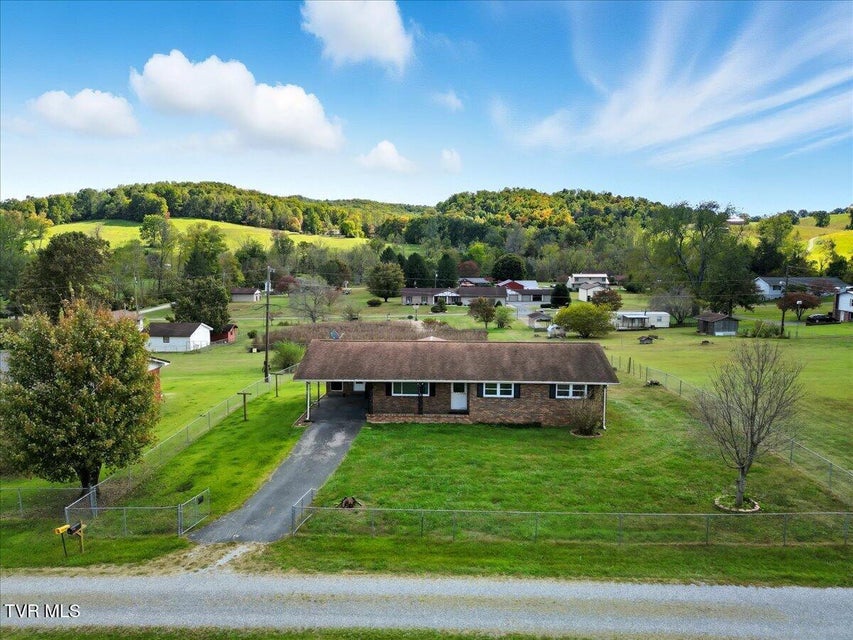 Photo #31: 161 Gardenia Drive