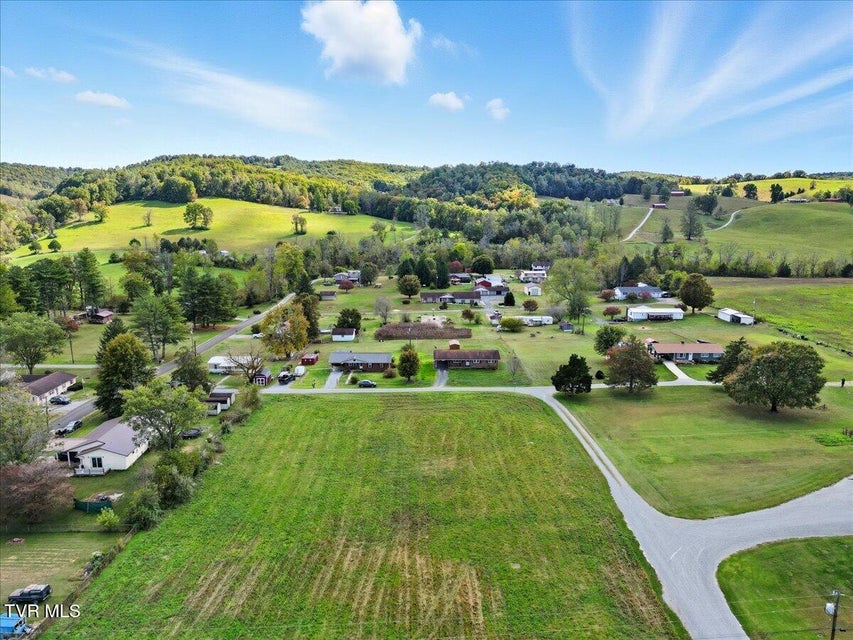 Photo #33: 161 Gardenia Drive