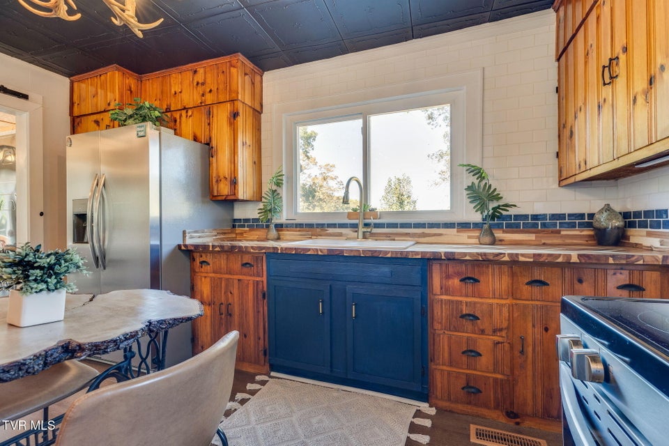 Photo #10: 135 River Bridge Road