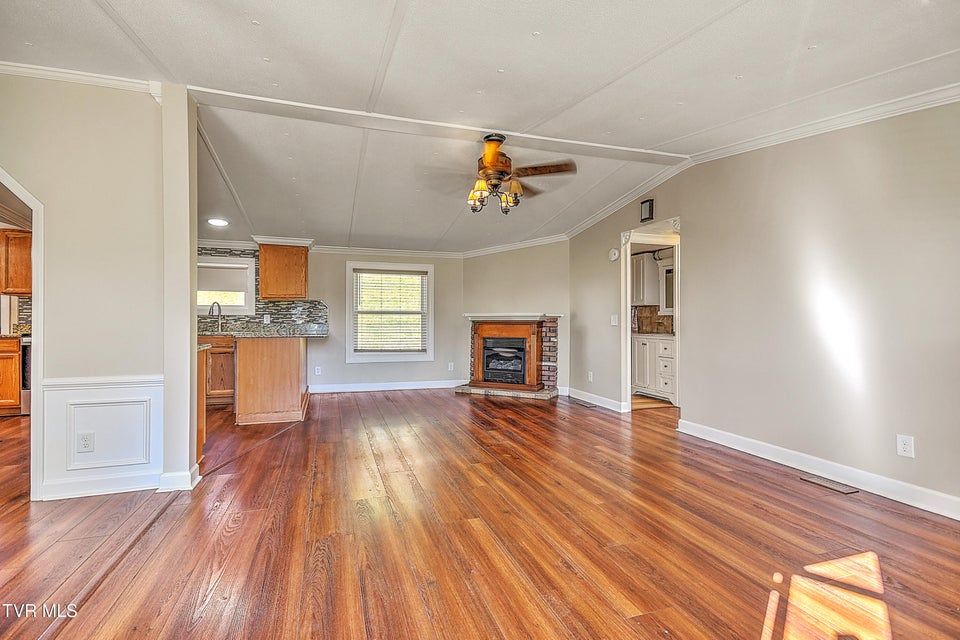 Photo #3: 1302 Camelia Avenue