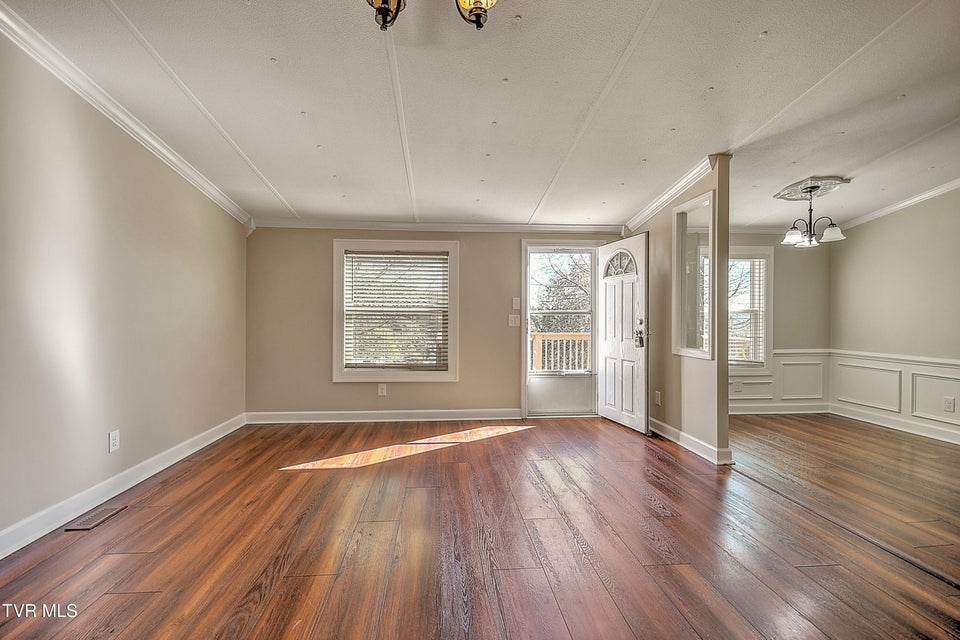 Photo #5: 1302 Camelia Avenue