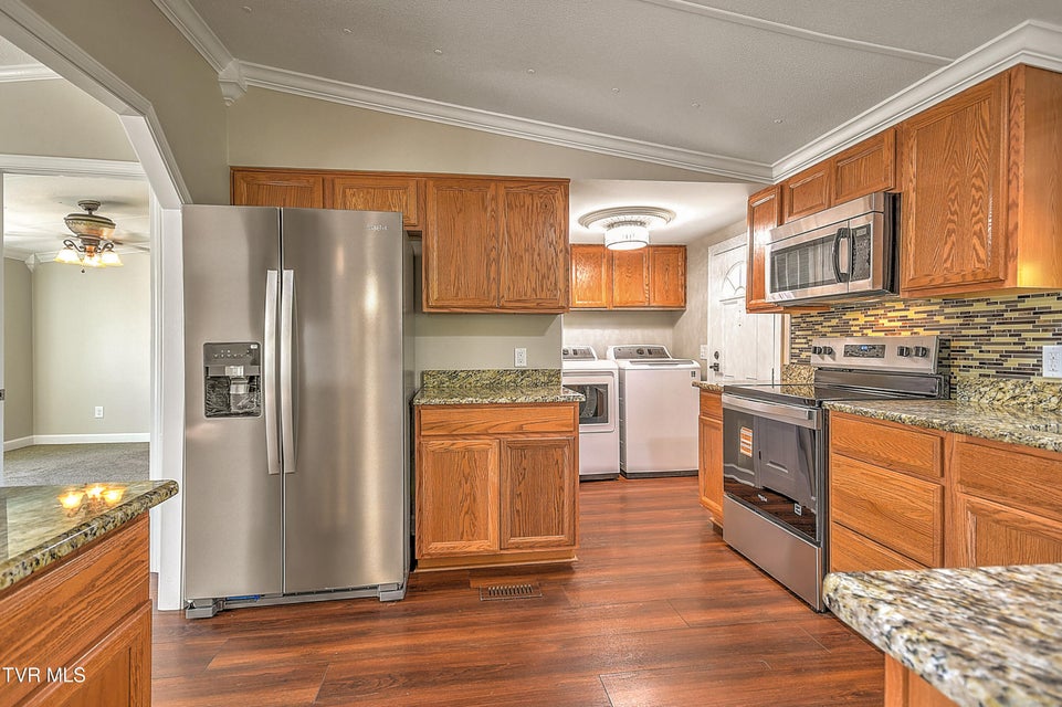 Photo #15: 1302 Camelia Avenue