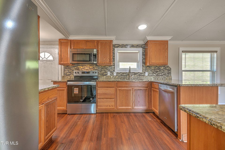 Photo #16: 1302 Camelia Avenue