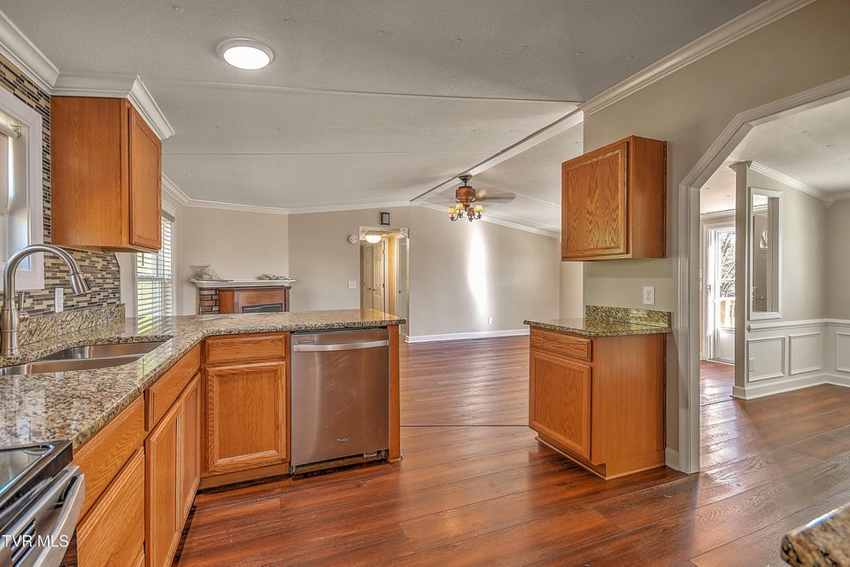 Photo #17: 1302 Camelia Avenue