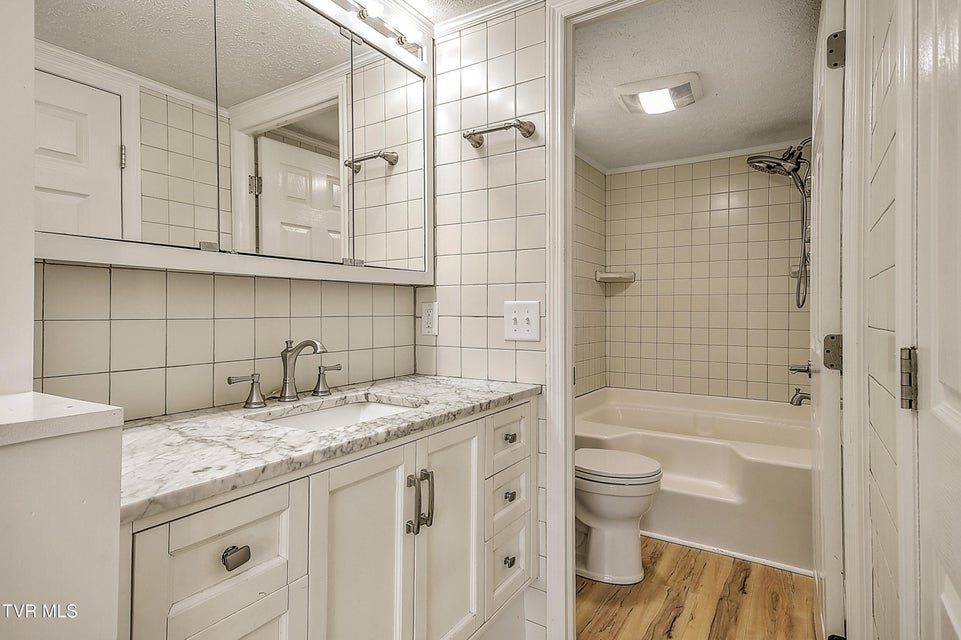 Photo #26: 1302 Camelia Avenue