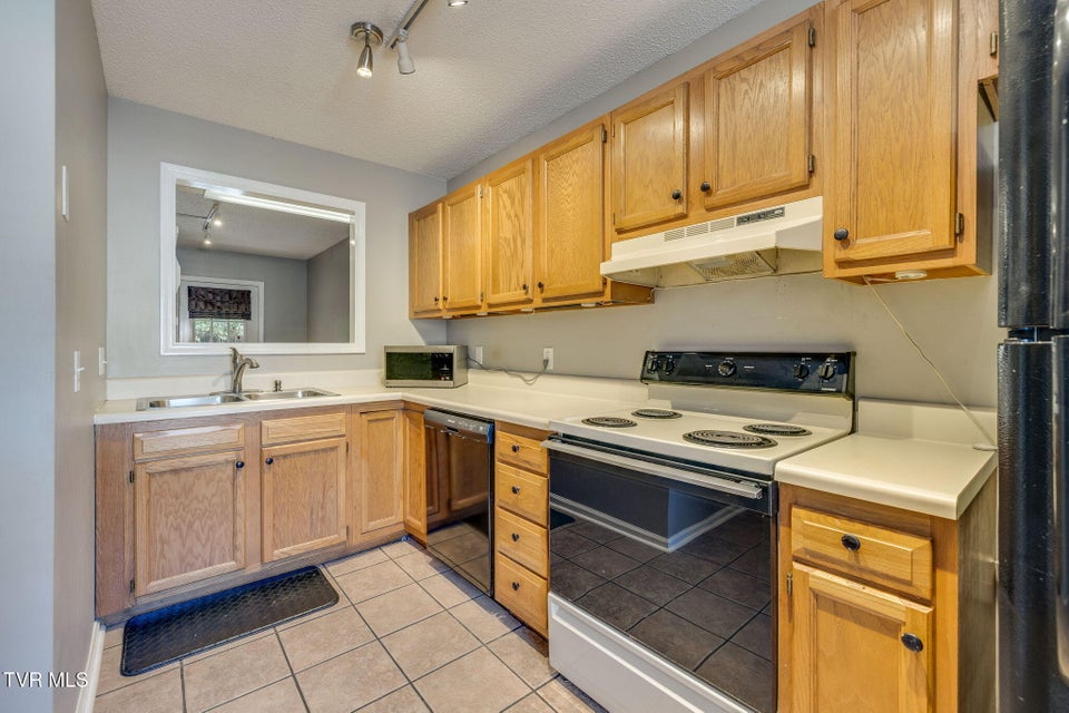 Photo #13: 200 Arrowhead Drive Drive