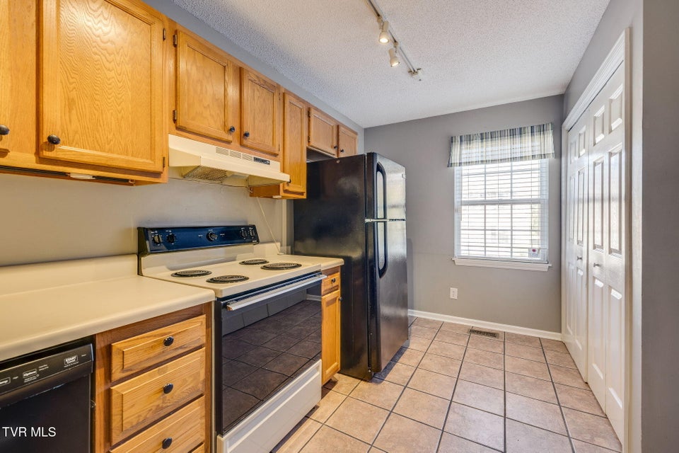 Photo #14: 200 Arrowhead Drive Drive