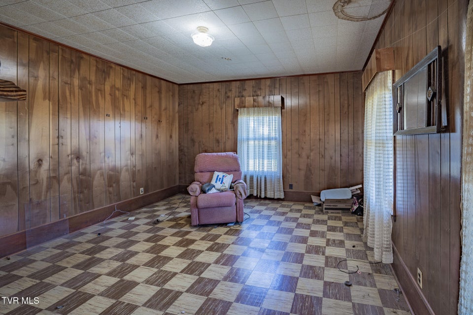 Photo #5: 2100 State Line Road