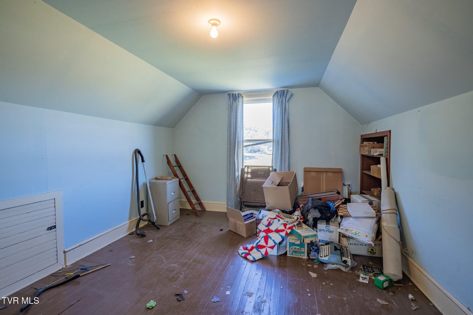 Photo #11: 2100 State Line Road