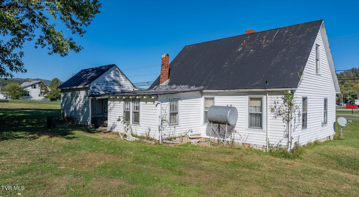 Photo #22: 2100 State Line Road