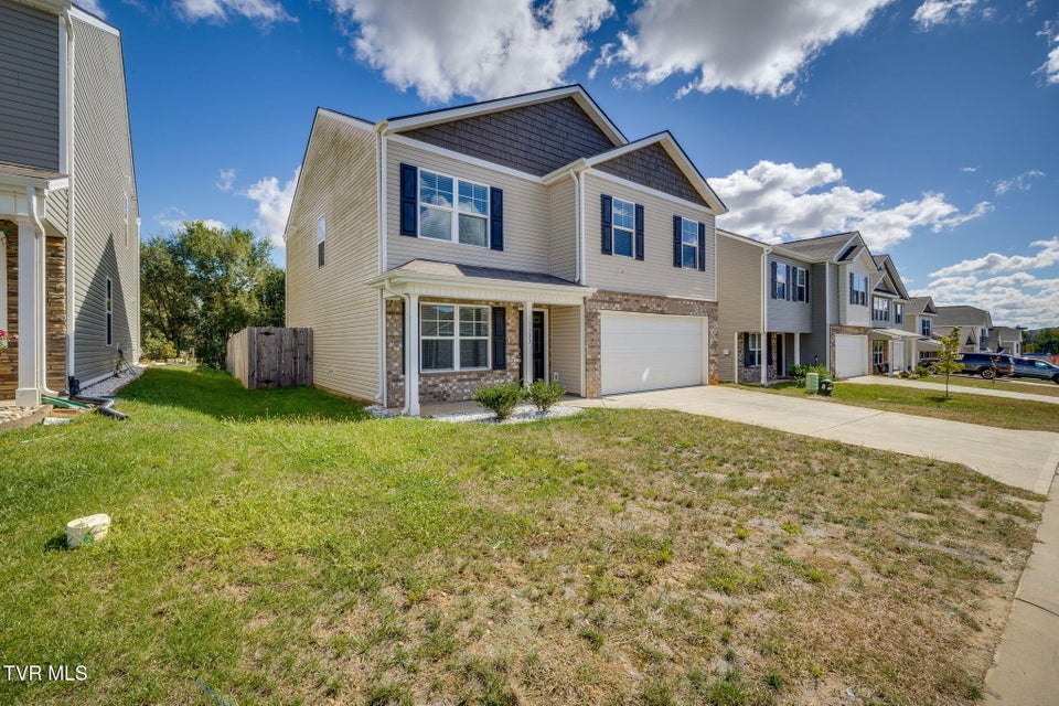 Photo #2: 1133 Tay Station