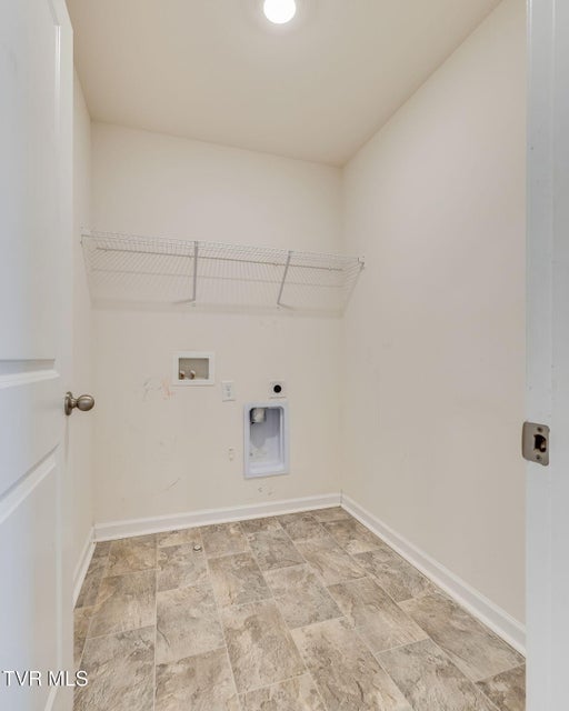 Photo #19: 1133 Tay Station