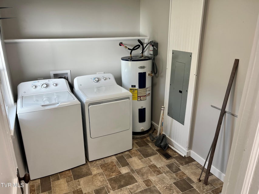 Photo #37: 1116 Highway 91 