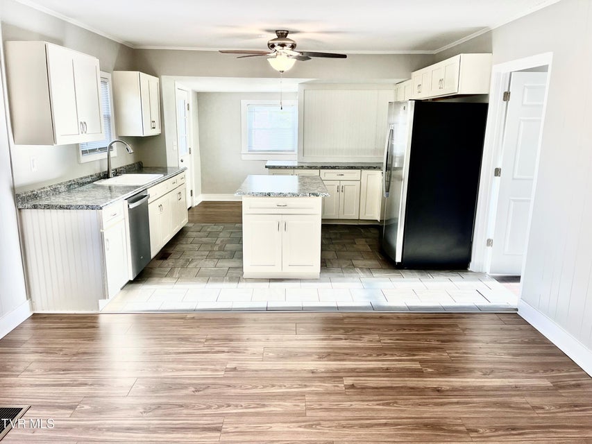 Photo #24: 1116 Highway 91 