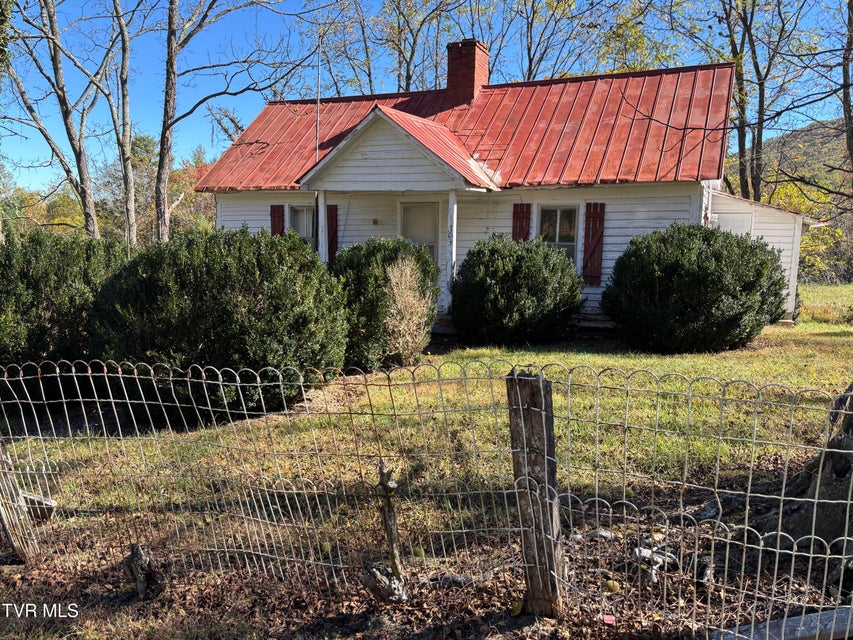 Photo #8: 703 Locust Gap Road