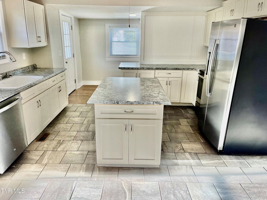 Photo #21: 1116 Highway 91 