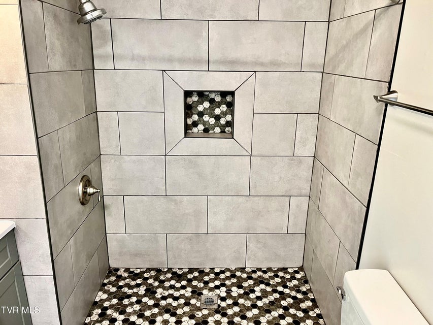 Photo #29: 1116 Highway 91 