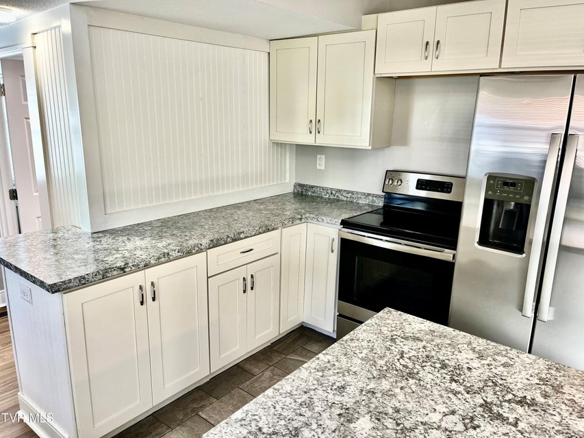 Photo #27: 1116 Highway 91 