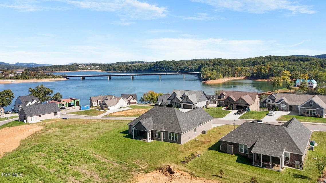 Photo #8: 2579 Shoreline Vista