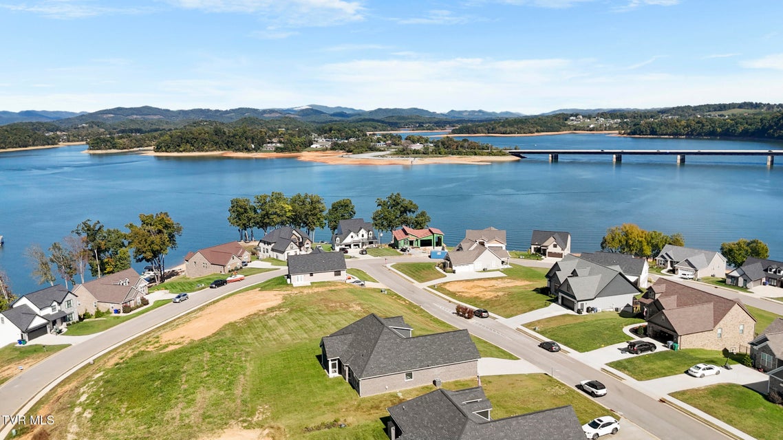 Photo #9: 2579 Shoreline Vista