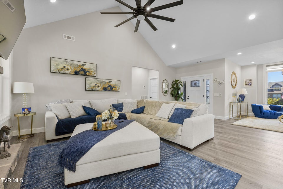 Photo #19: 2579 Shoreline Vista