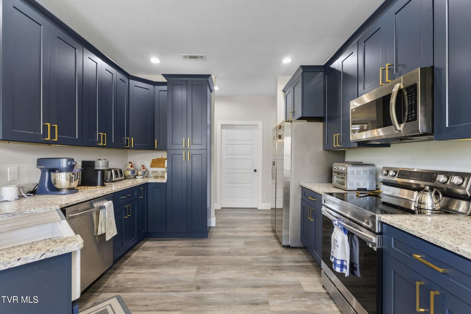 Photo #24: 2579 Shoreline Vista